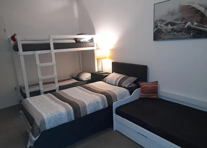 Berlin - Schönefeld grüne Wohnung